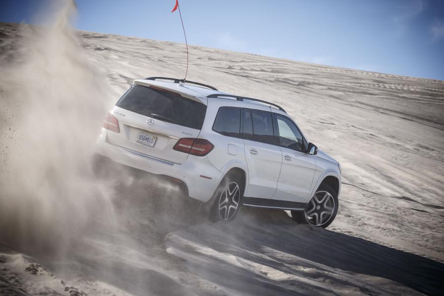  Mercedes-Benz GLS550 4Matic AMG Line 2016 года  (фото 2 из 33)